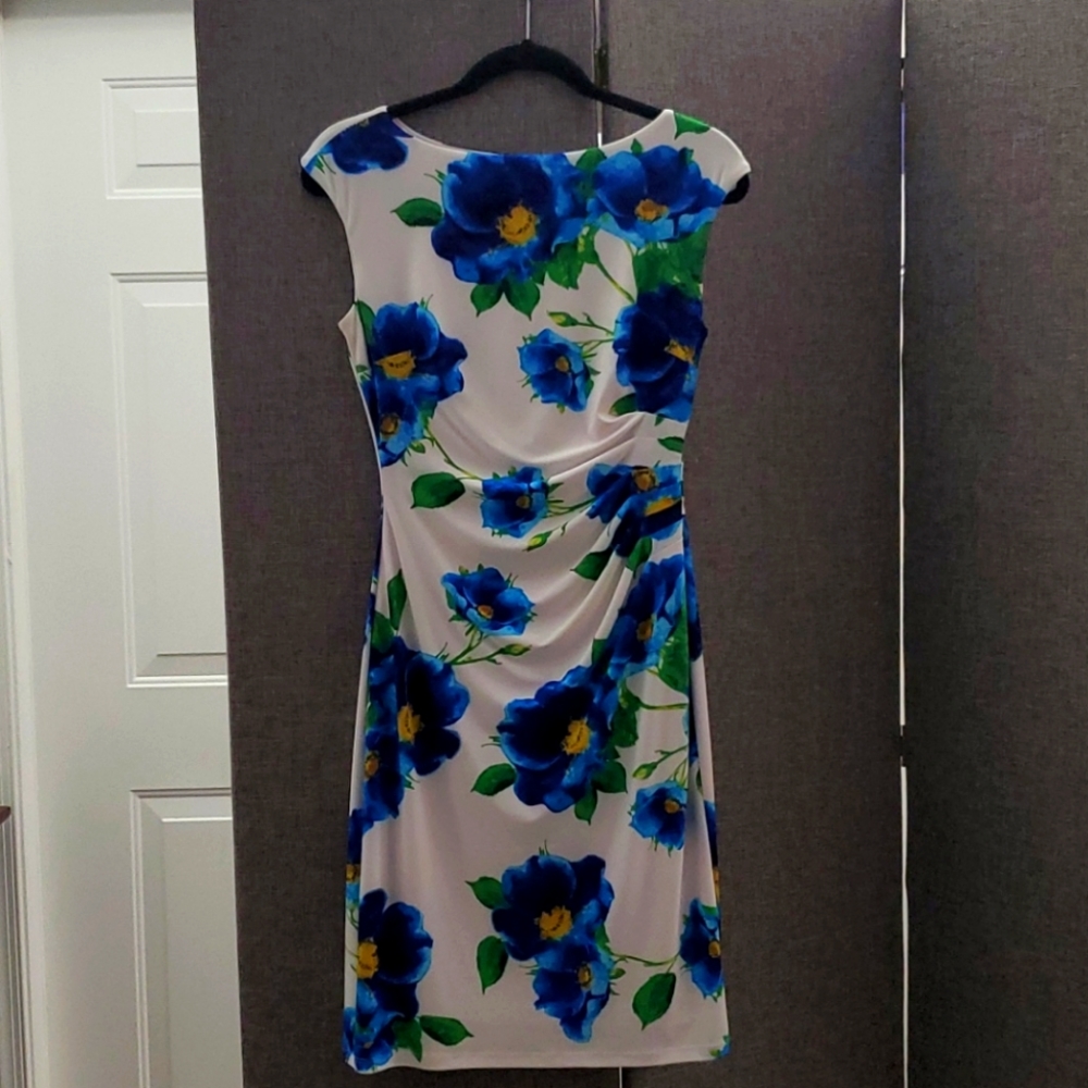 Stretch Dress with pleated midsection